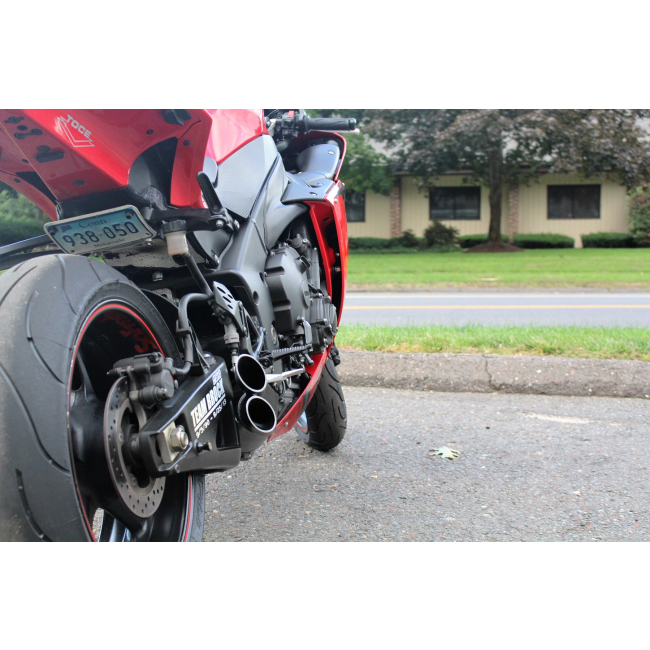 Yamaha R1 (09-14) Low-Mount Razor Tip Slip-On
